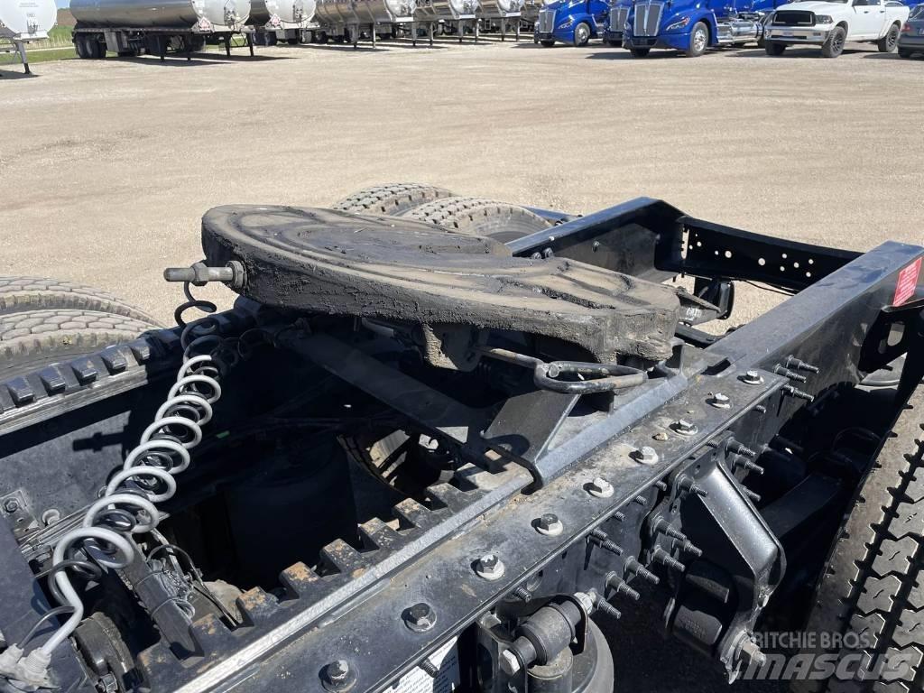 Volvo VNL 740 Sattelzugmaschinen