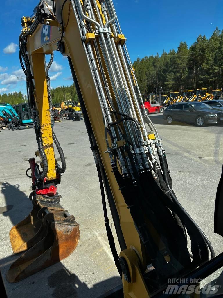 CAT 305 E / Myyty,Sold Minibagger < 7t