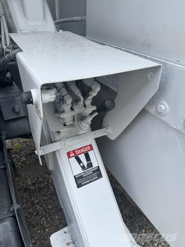 Altec LR V 56 LKW-Arbeitsbühnen