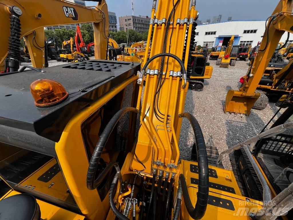Komatsu PC 240 LC-8 Raupenbagger