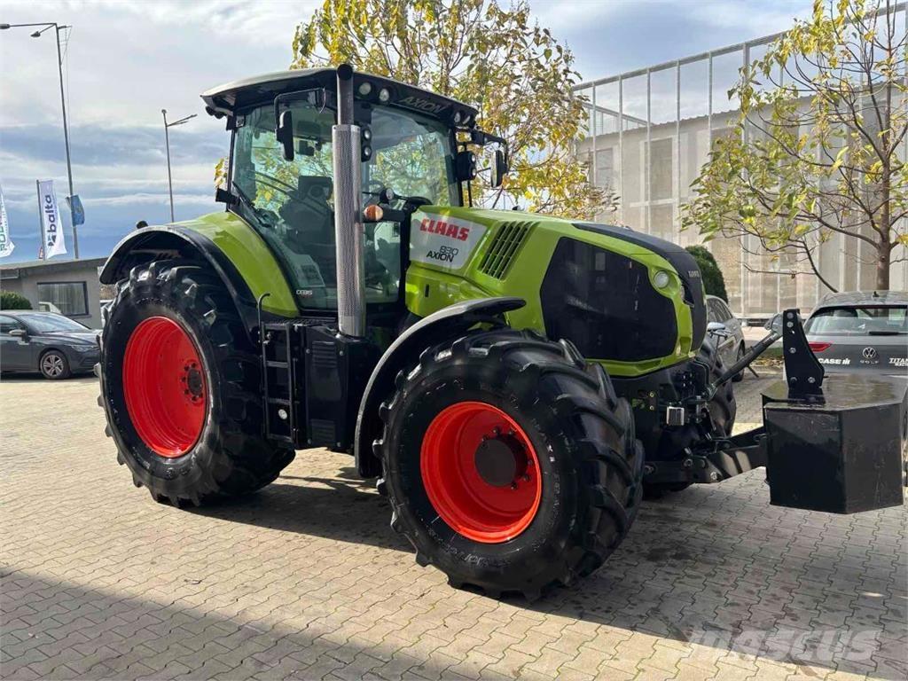 CLAAS Axion 830 Traktoren
