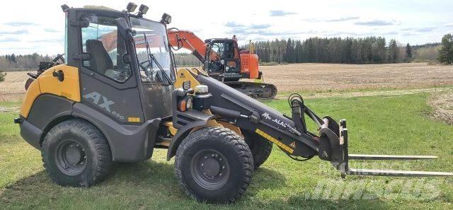 Mecalac AX850 Radlader
