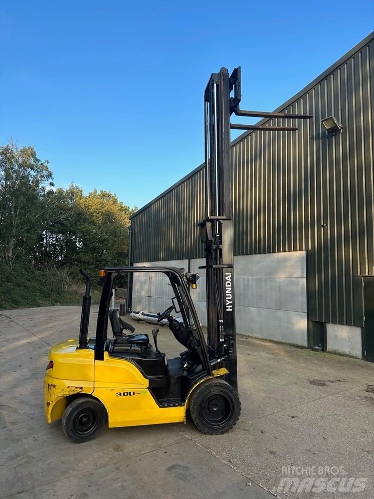 Hyundai 30 D-9 Dieselstapler