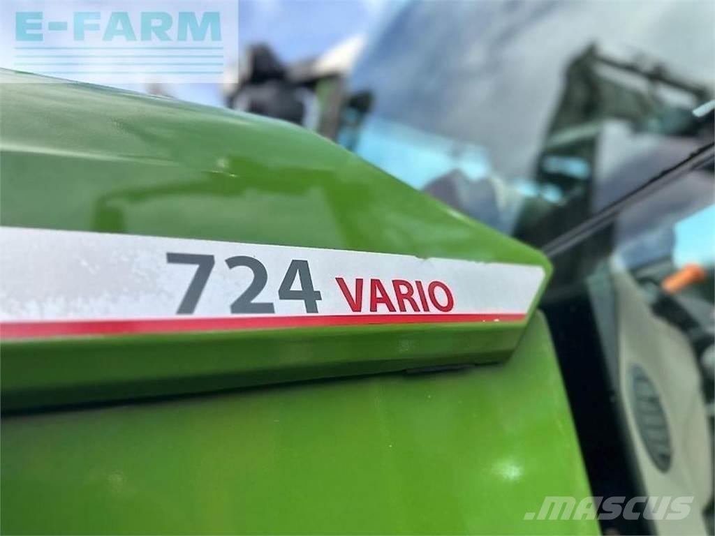 Fendt 724 Vario Traktoren