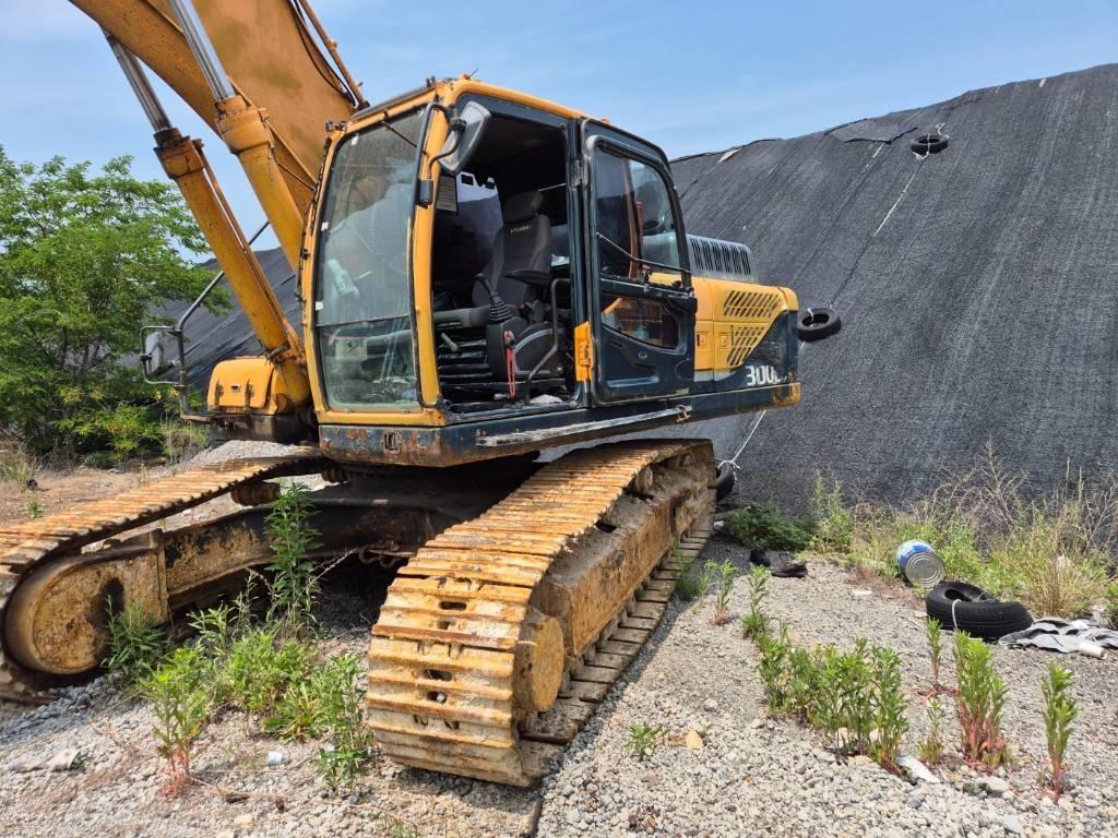 Hyundai Robex 300 LC Raupenbagger