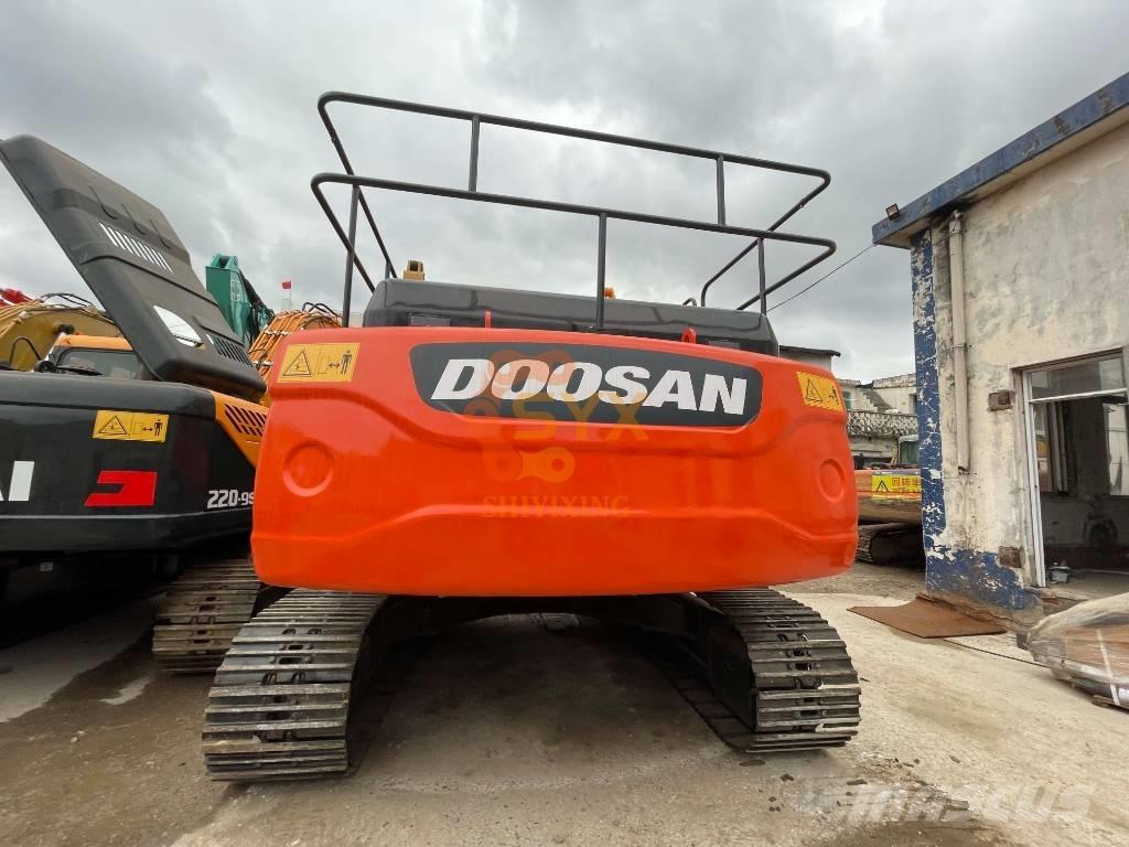 Doosan DX 300LC -9 Raupenbagger