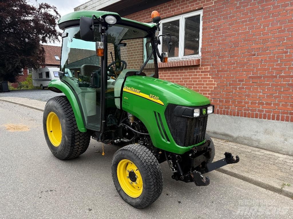 John Deere 3720 Kleintraktoren
