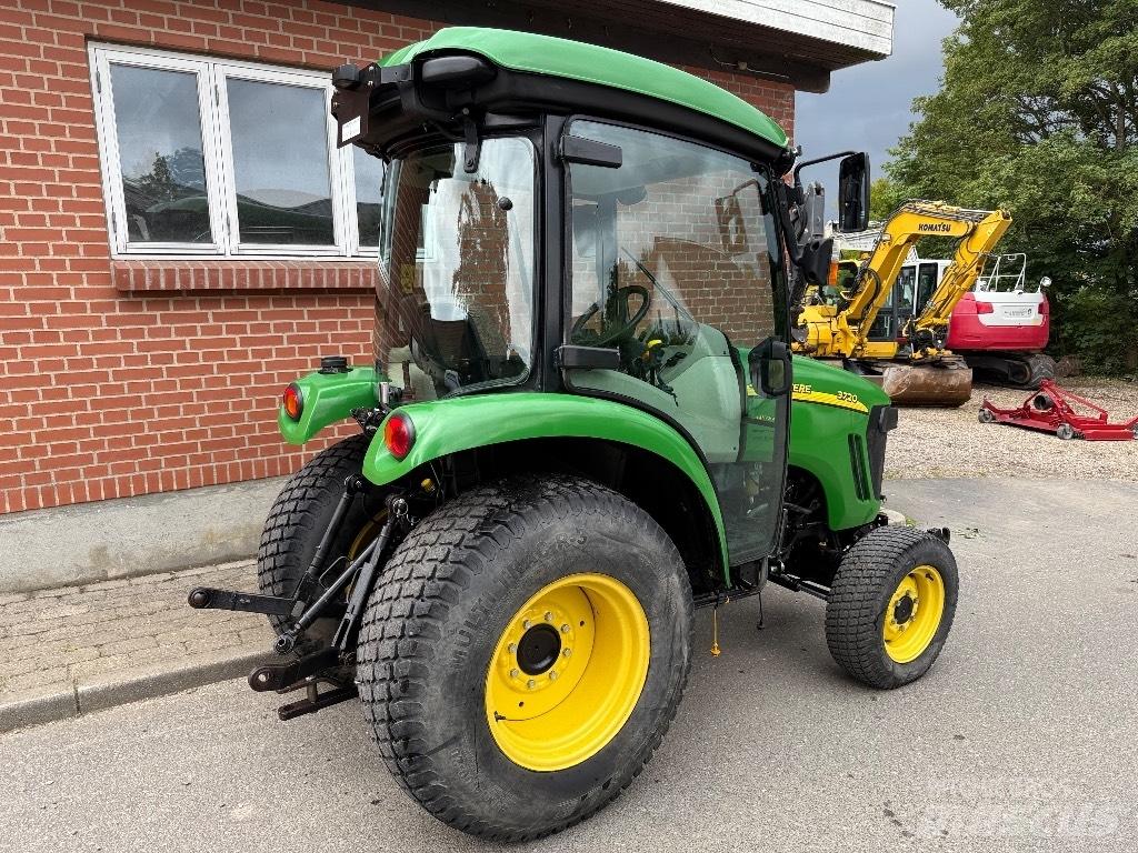 John Deere 3720 Kleintraktoren