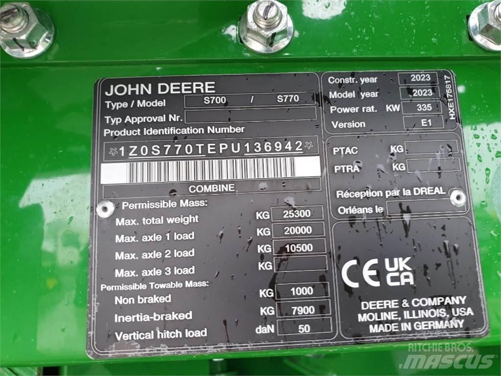 John Deere S770 Mähdrescher
