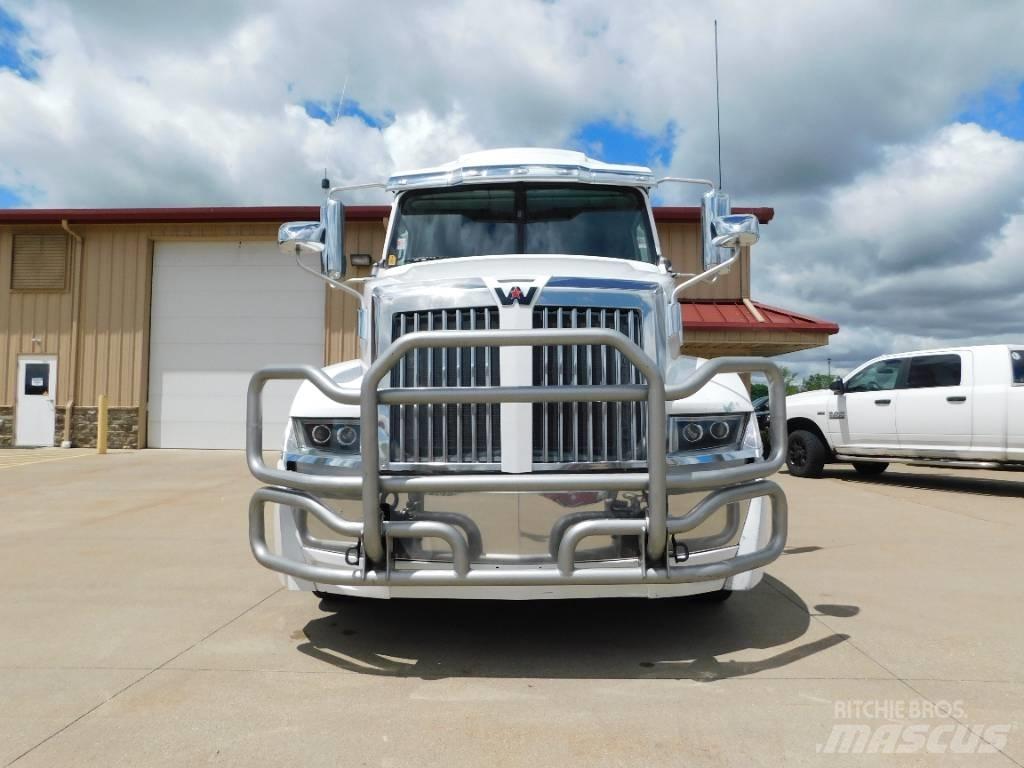 Western Star 5700 XE Sattelzugmaschinen