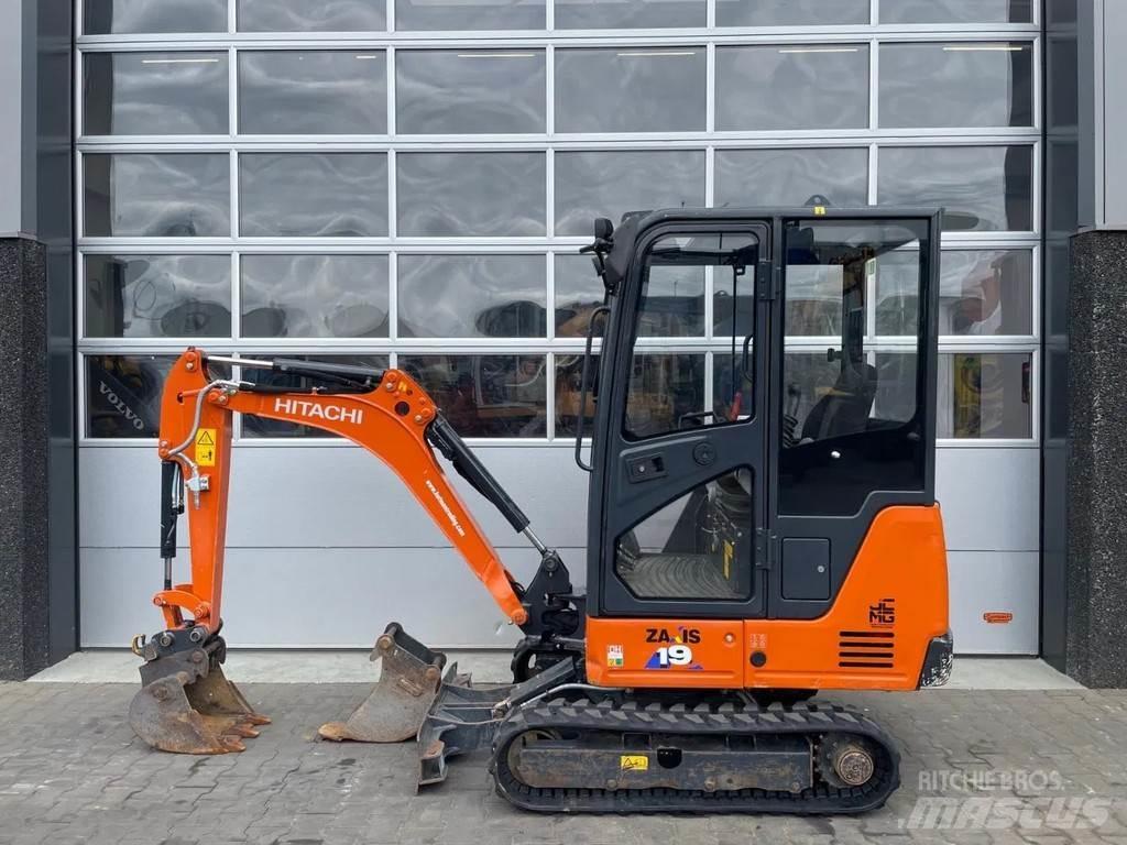 Hitachi ZX19-6 CR Minibagger < 7t