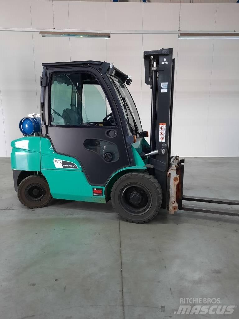 Mitsubishi FG35NT Gasstapler