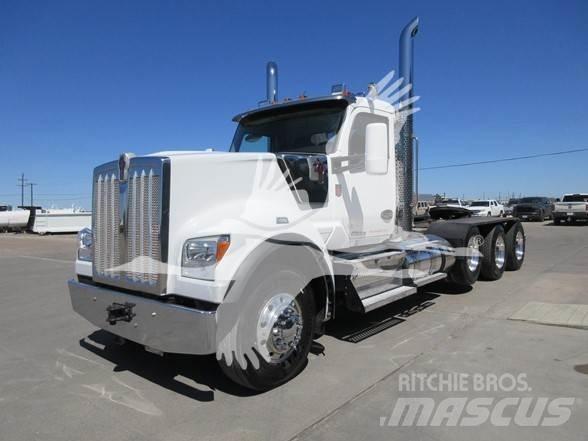Kenworth W990 Sattelzugmaschinen