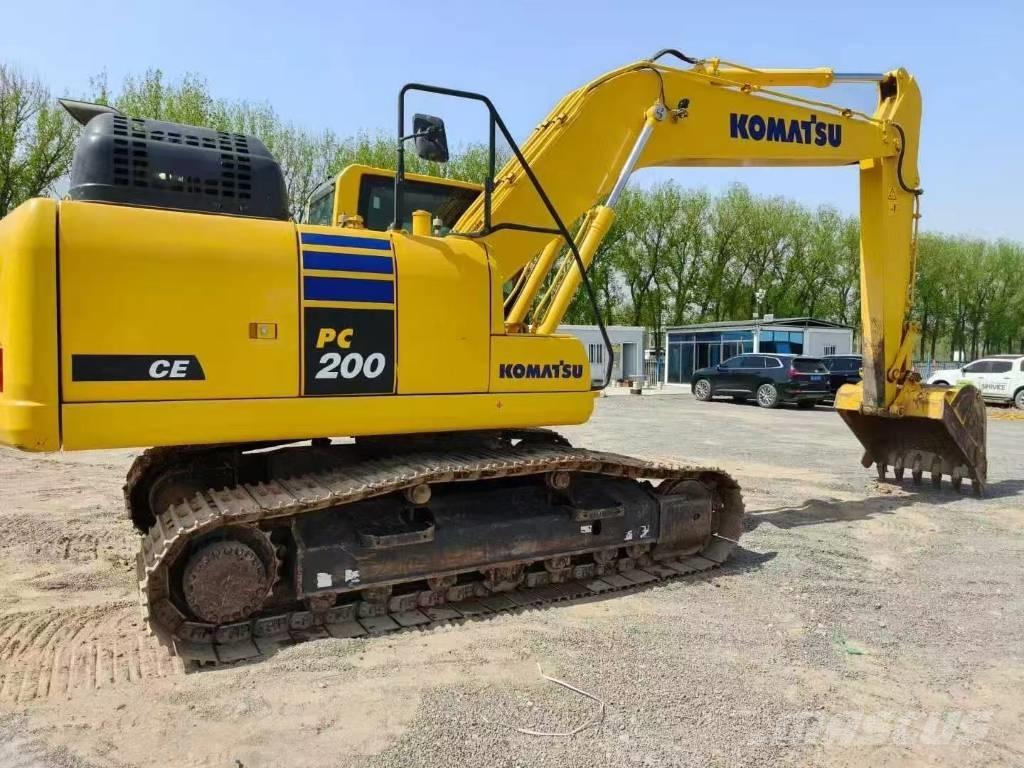 Komatsu PC 200-11 Raupenbagger