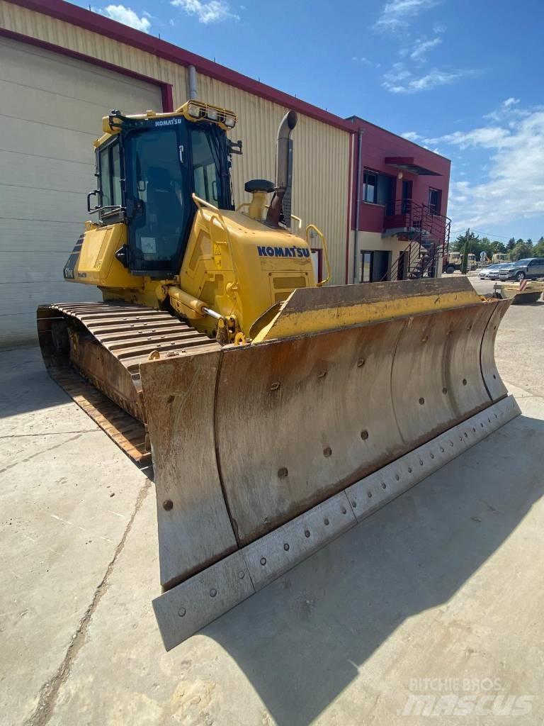 Komatsu D61PX24 Bulldozer