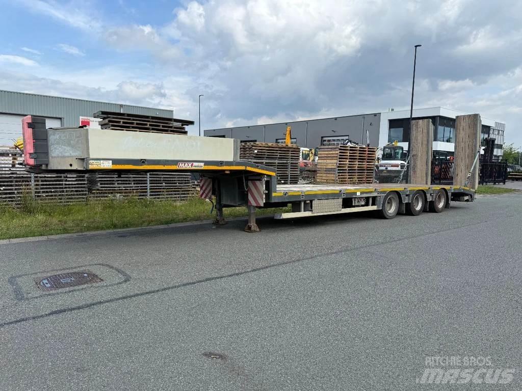 MAX Trailer 3 axle Tieflader-Auflieger