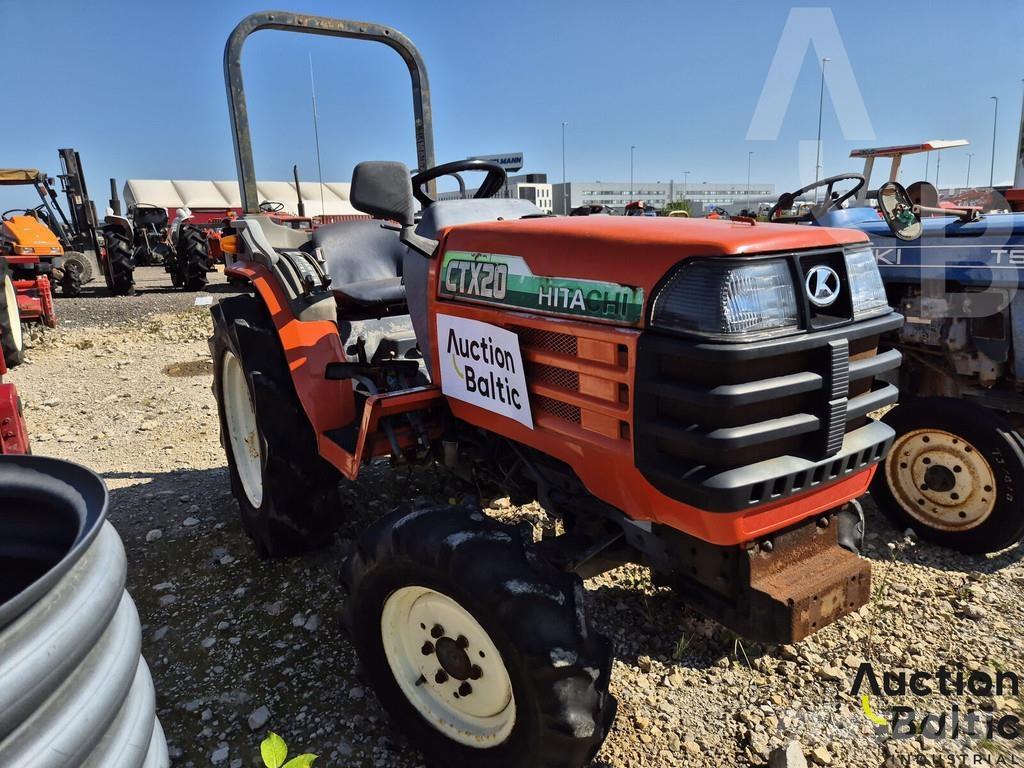 Hitachi CTX20 Traktoren