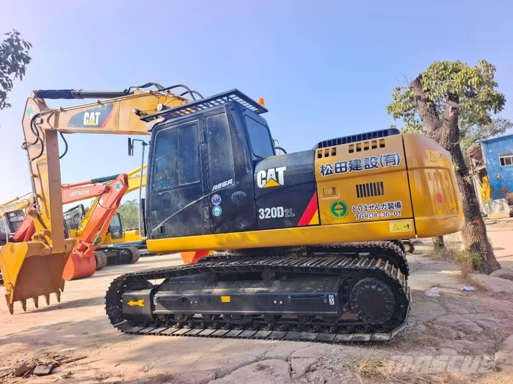 CAT 320 D2L Raupenbagger