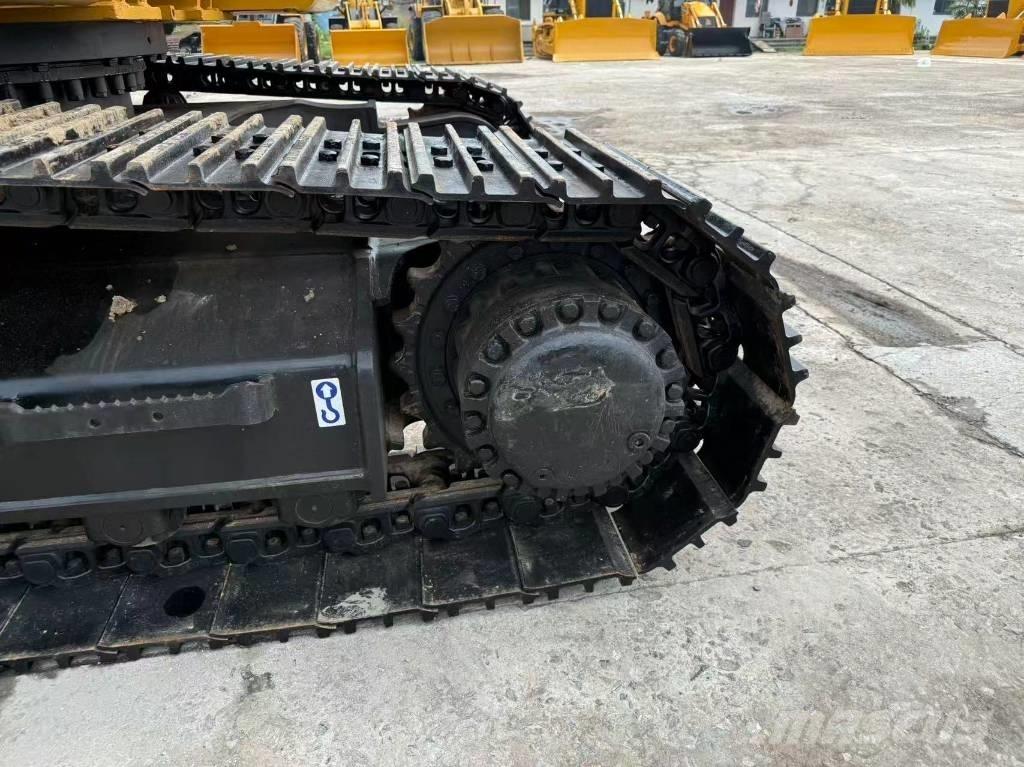 CAT 330D Raupenbagger