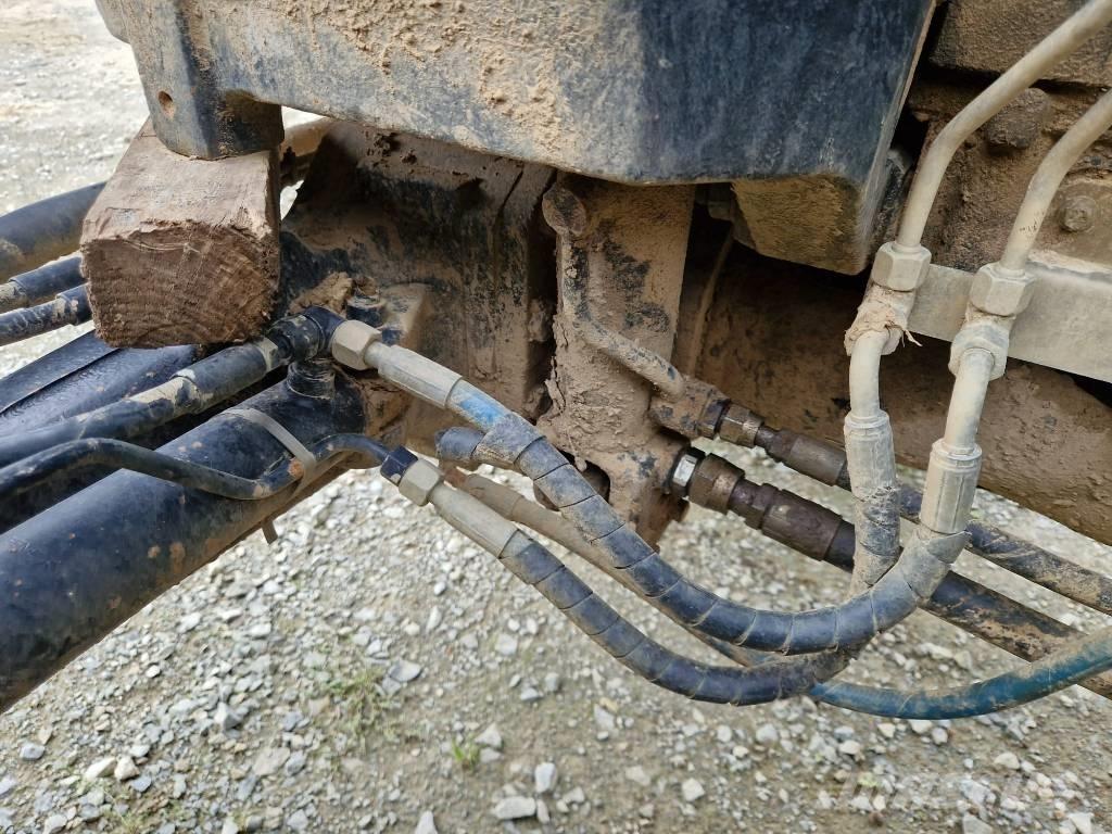 New Holland TSA 115 Traktoren