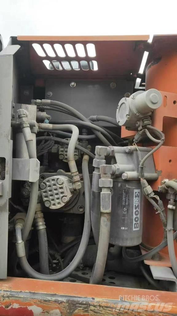 Hitachi ZX130W Mobilbagger