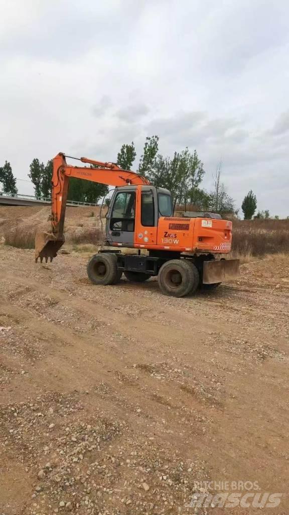 Hitachi ZX130W Mobilbagger