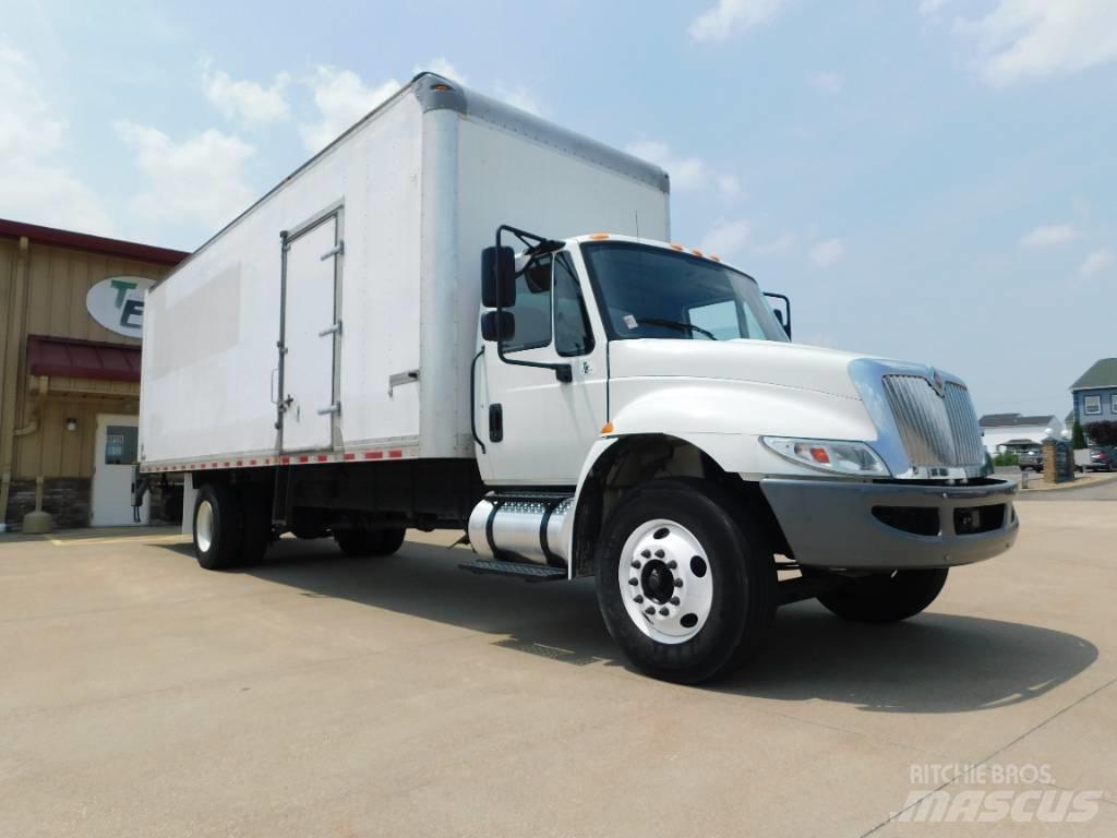 International 4300 Containerwagen