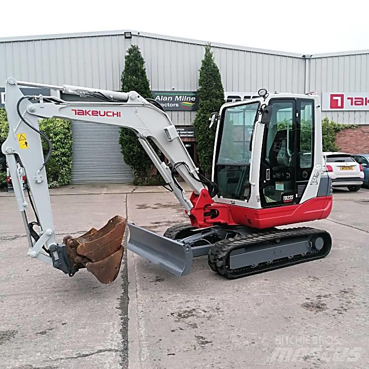 Takeuchi TB235 Minibagger < 7t