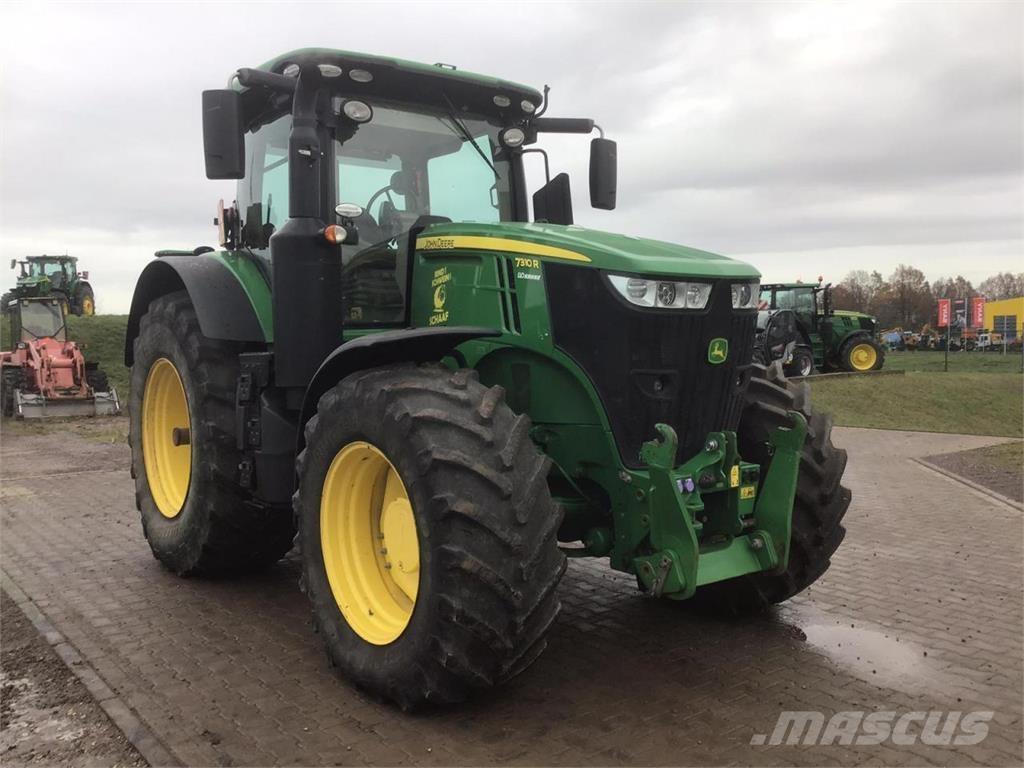 John Deere 7310R Traktoren