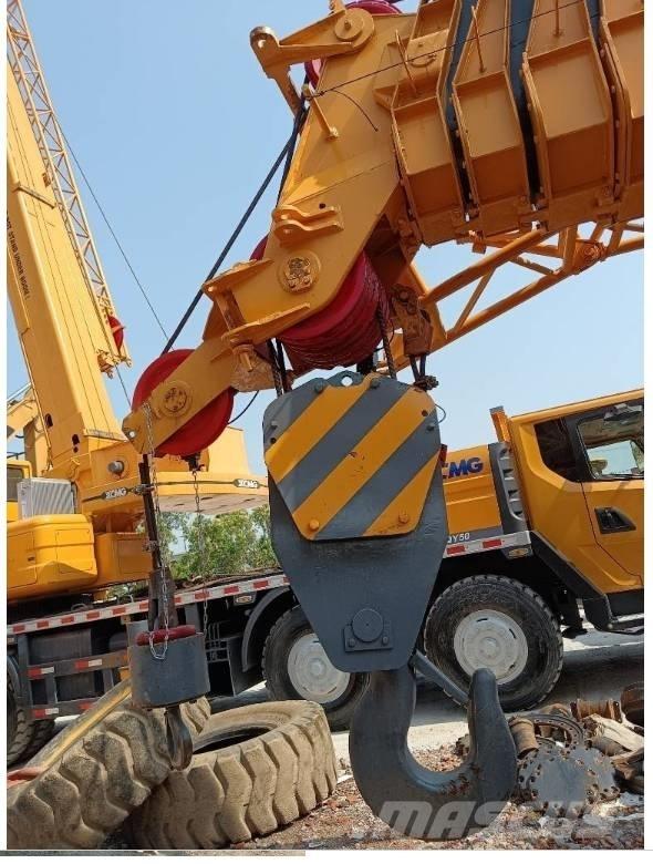 XCMG QY 70 K All-Terrain-Krane
