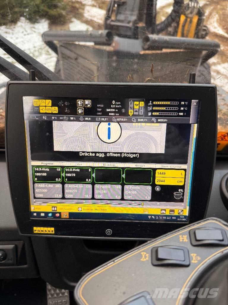 Ponsse Ergo 8W Harvester