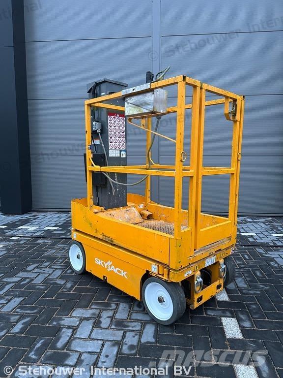 SkyJack SJ12 SJ 12 Andere Arbeitsbühnen