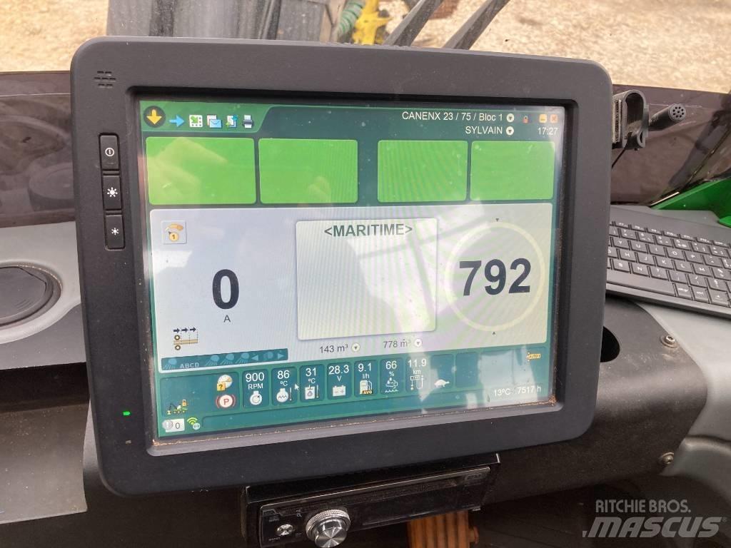 John Deere 1470 G Harvester