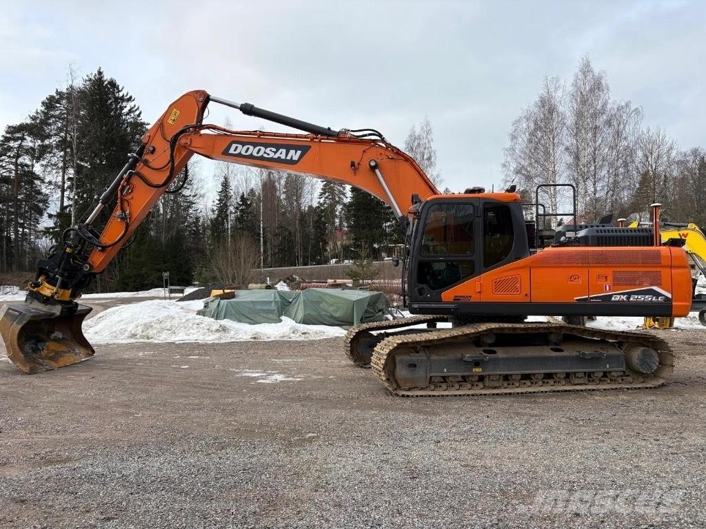 Doosan DX 255 LC-7 Raupenbagger