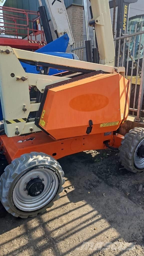 JLG 340 AJ Gelenkteleskoparbeitsbühnen