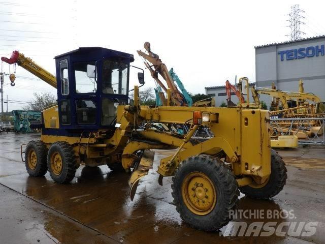 Komatsu GD405A-2 Grader
