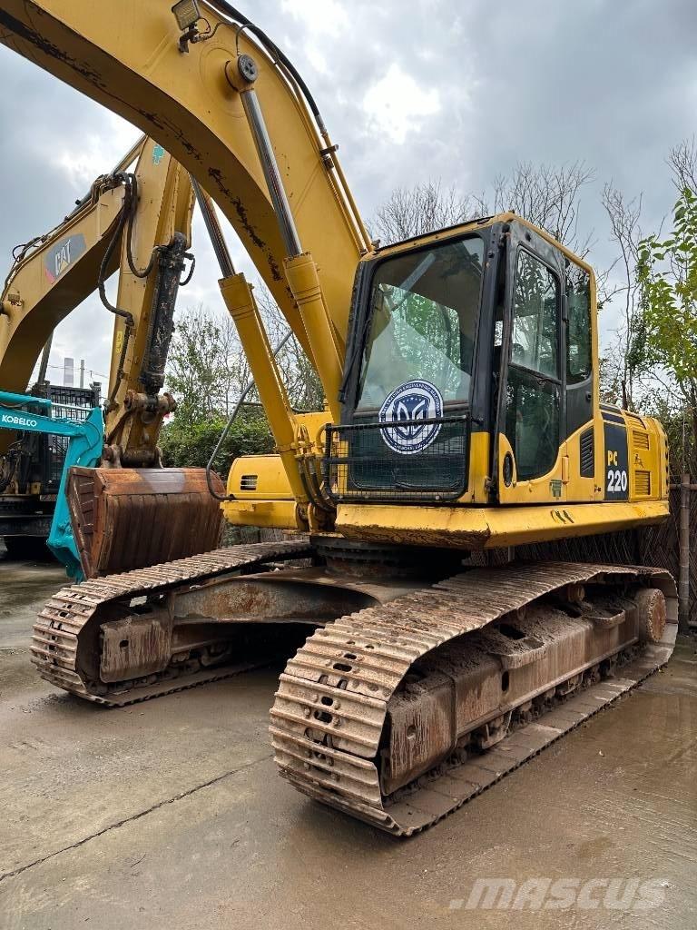 Komatsu PC 220-8 Raupenbagger