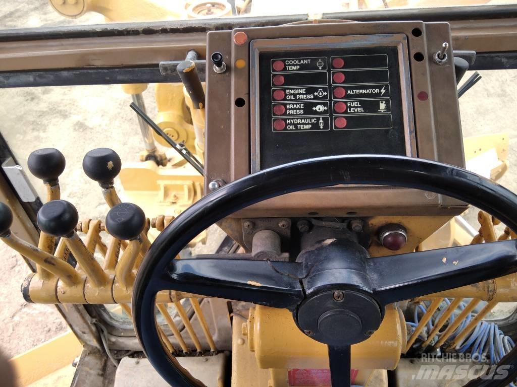 CAT 16 G Grader