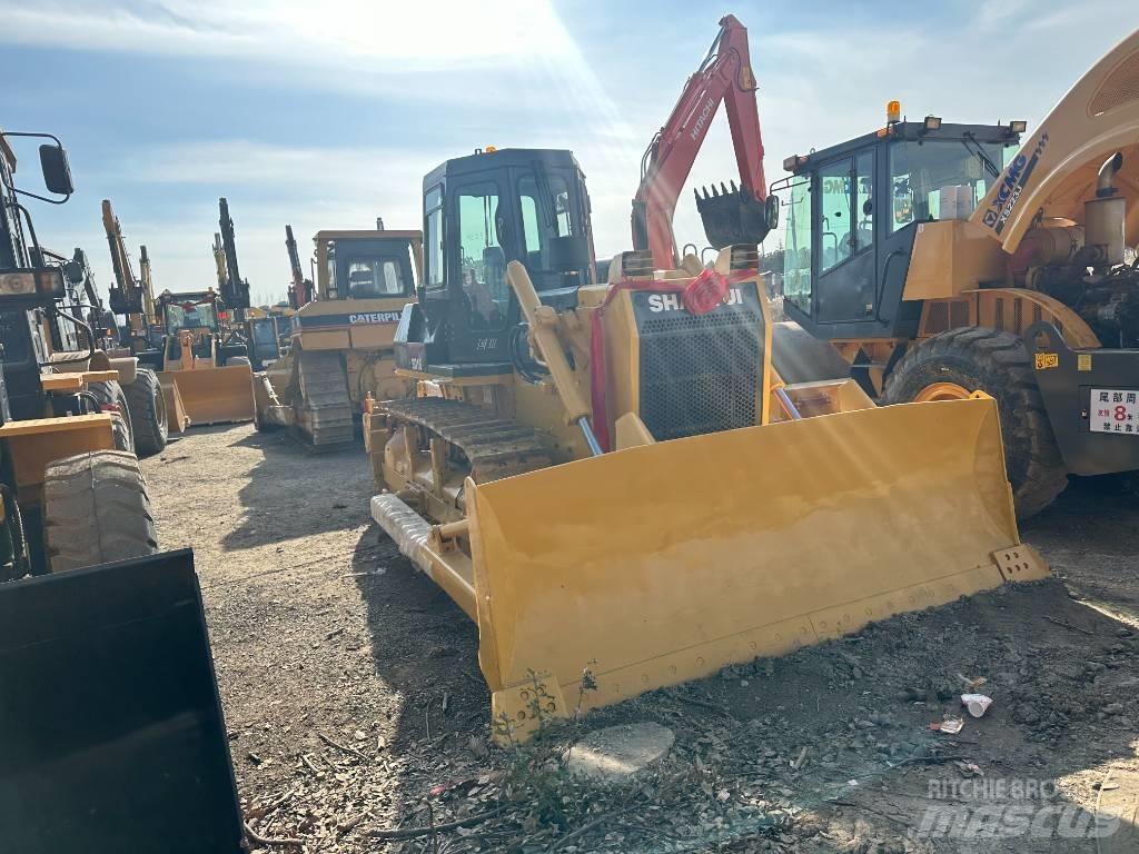 Shantui SD 16 Bulldozer