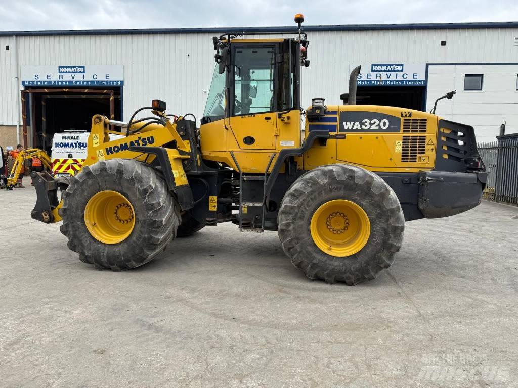 Komatsu WA320-5 Radlader