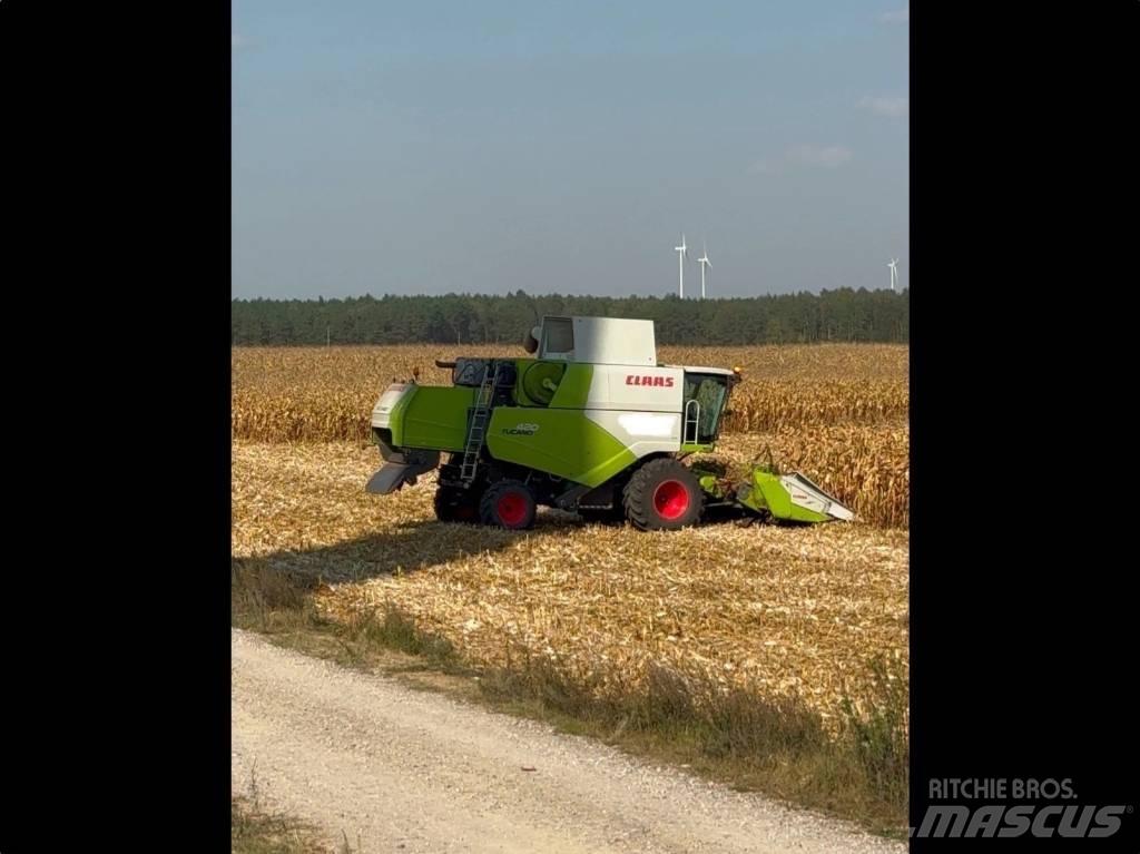 CLAAS Tucano 420 Mähdrescher
