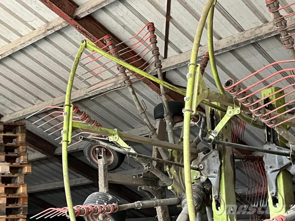 CLAAS Liner 2700 Schwader