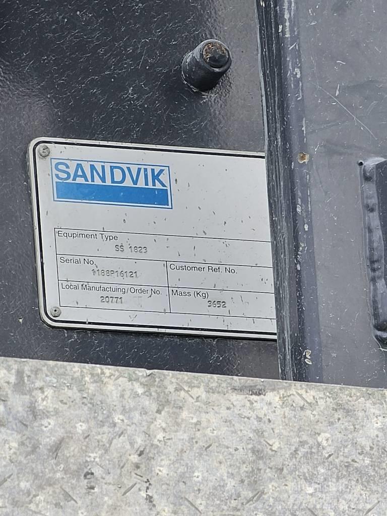 Sandvik UH 640 Mobile Brecher