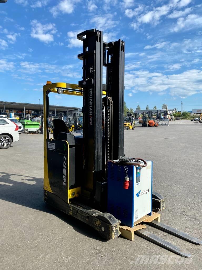 Hyundai 16BRJ-9 Schubmaststapler