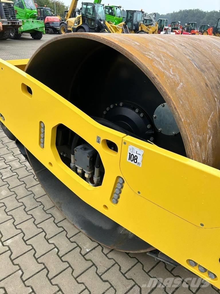 Bomag BW 211 D-5 Walzenzüge