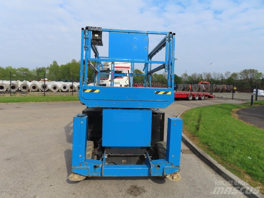 Genie GS 3369 RT Scheren-Arbeitsbühnen