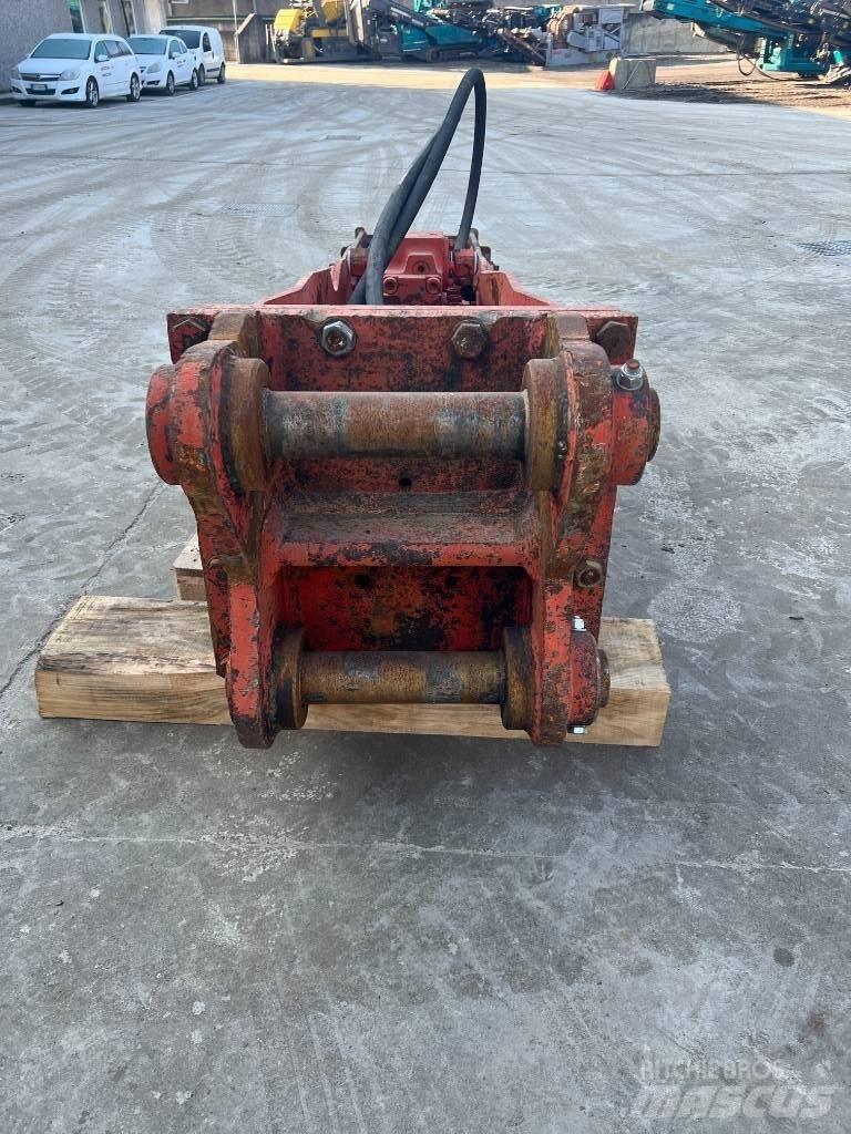 NPK E 220 Hammer / Brecher