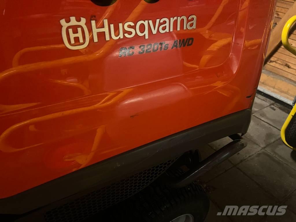 Husqvarna RC320Ts Reitermäher