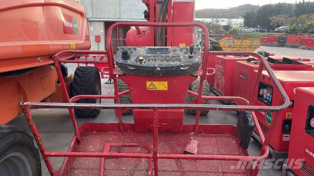 JLG 450 AJS II Gelenkteleskoparbeitsbühnen