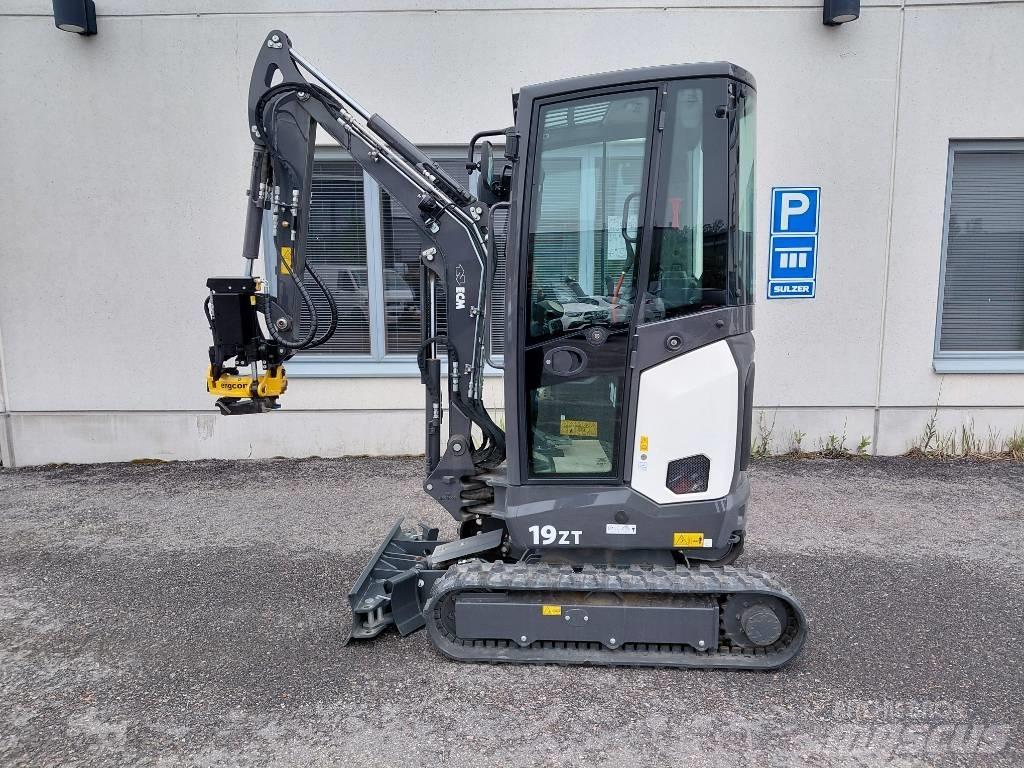 ECM 19ZT + Engcon EC02 Minibagger < 7t
